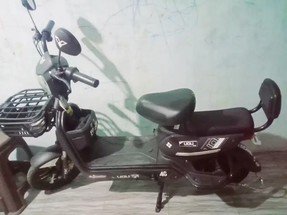 Sepeda Listrik UOU Original - Kondisi Normal dan Masih Bagus