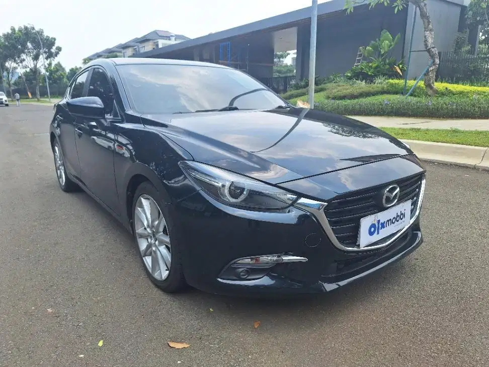 DP MURAH Mazda 3 2.0 Bensin-AT 2018 Hitam CWUKB