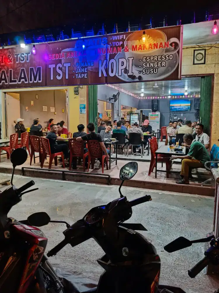 Dicari tukang masak/waitres untuk di warkop