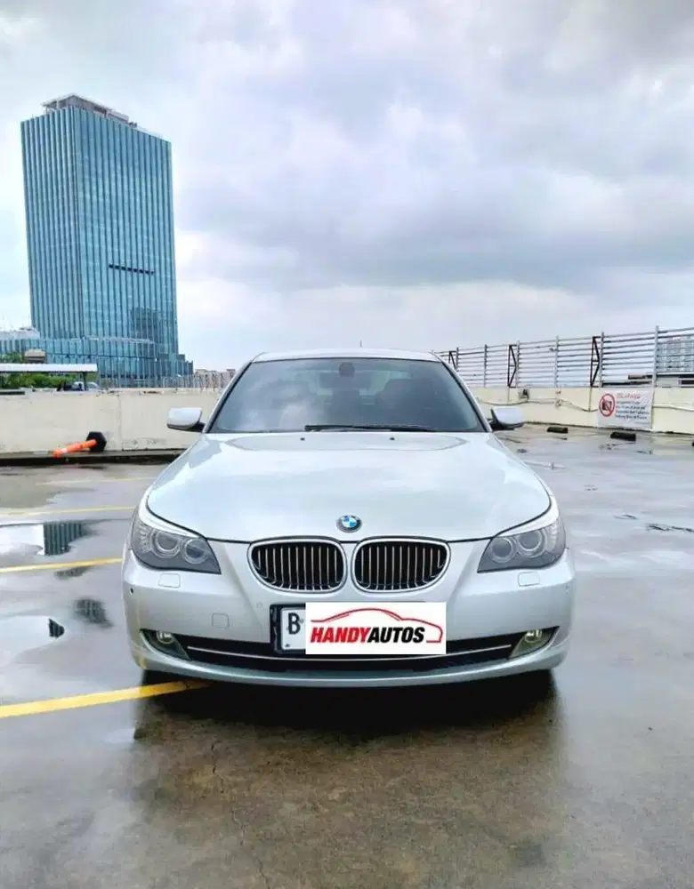 BMW 523i Joystick Tahun 2008 Automatic Abu abu Metalik