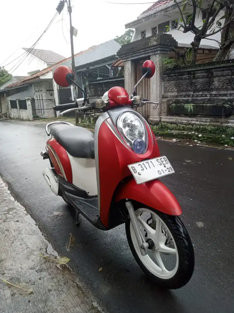 dijual honda scoppy 2012