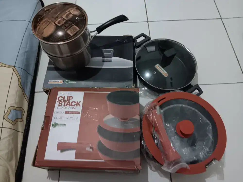 Set alat memasak dapur