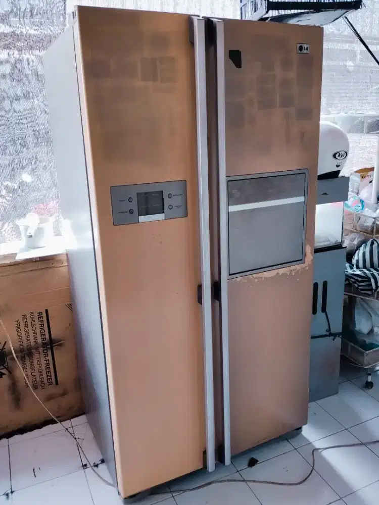 JUAL KULKAS JUMBO SIDE BY SIDE MEREK LG.