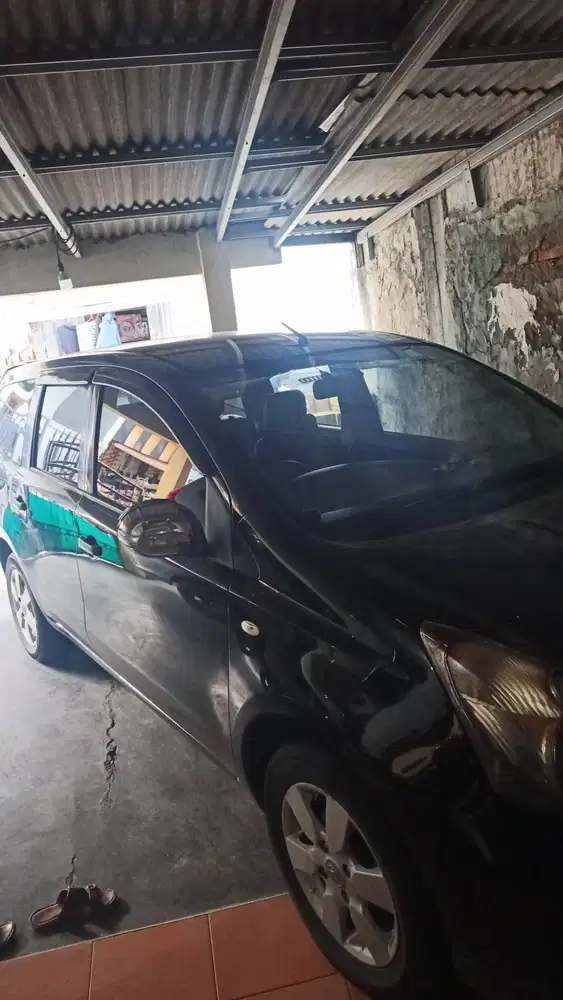 Nissan Grand Livina 1.5 S (M/T) 2011