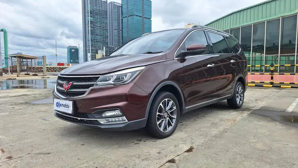 Pajak Panjang - Wuling Cortez 1.8 L Lux i-AMT Bensin-AT 2018