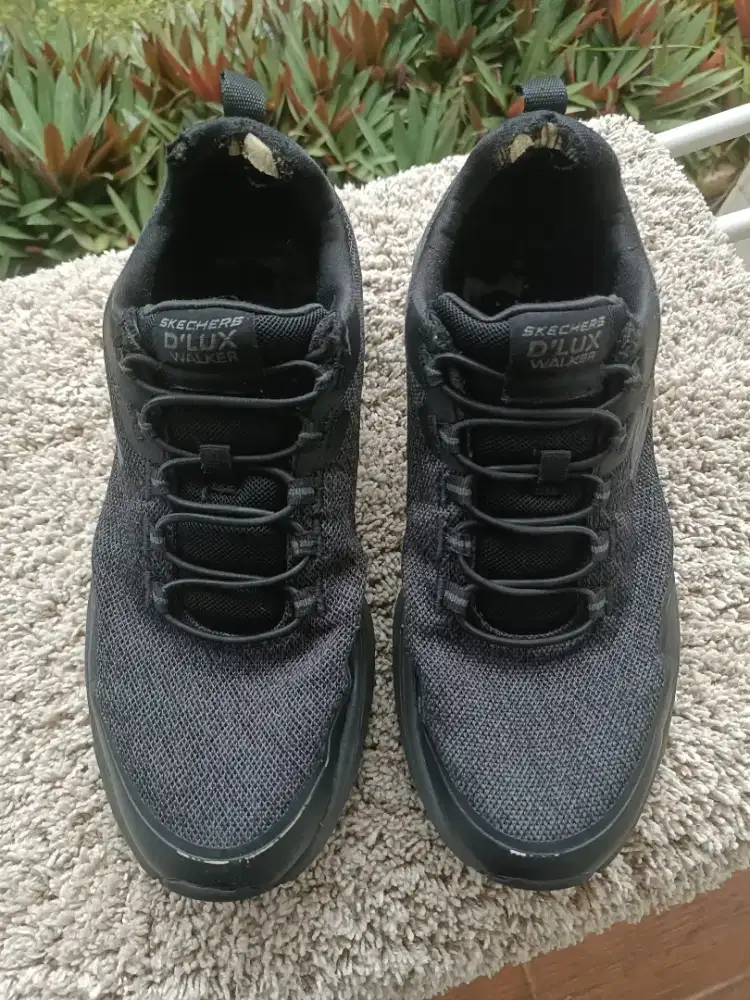 Skecher D'luxe Walker