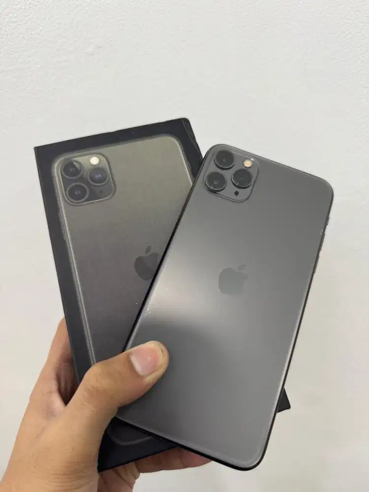 11 pro max 256gb lengkap