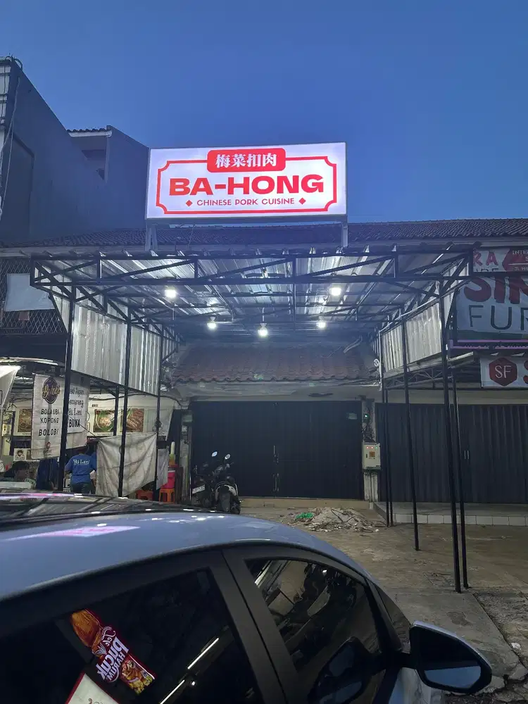 DIBUTUHKAN STAFF OUTLET BAHONG (NON HALAL)
