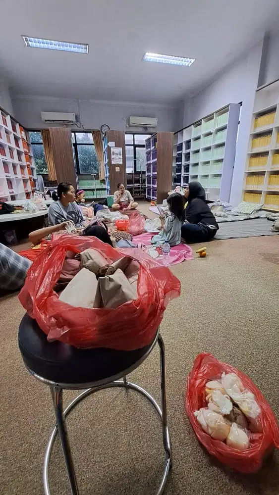 Mencari ART pengalaman.