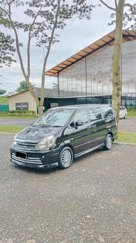 Nissan Serena 2010 Bensin