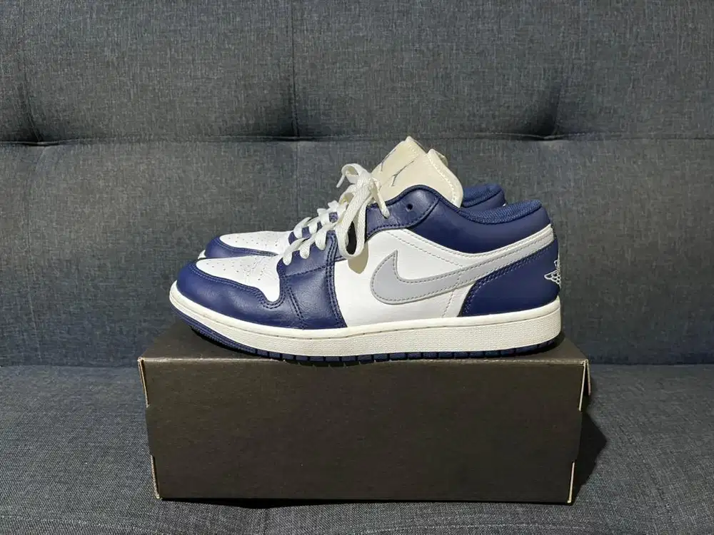 Sepatu Nike Air Jordan 1 Low Midnight Navy