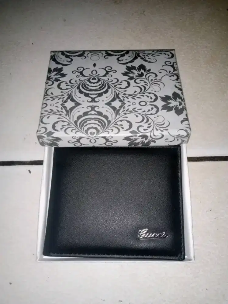 Dompet Bahan Sintetis