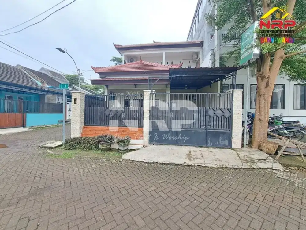 DIJUAL RUMAH HOOK 2 LANTAI FULL FURNISHED TAMANBARU – BANYUWANGI