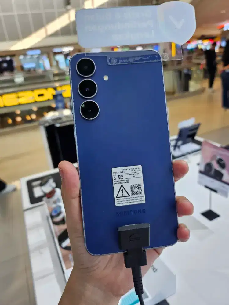 SAMSUNG S25 FE 8/256 GARANSI RESMI SEIN 1 TAHUN