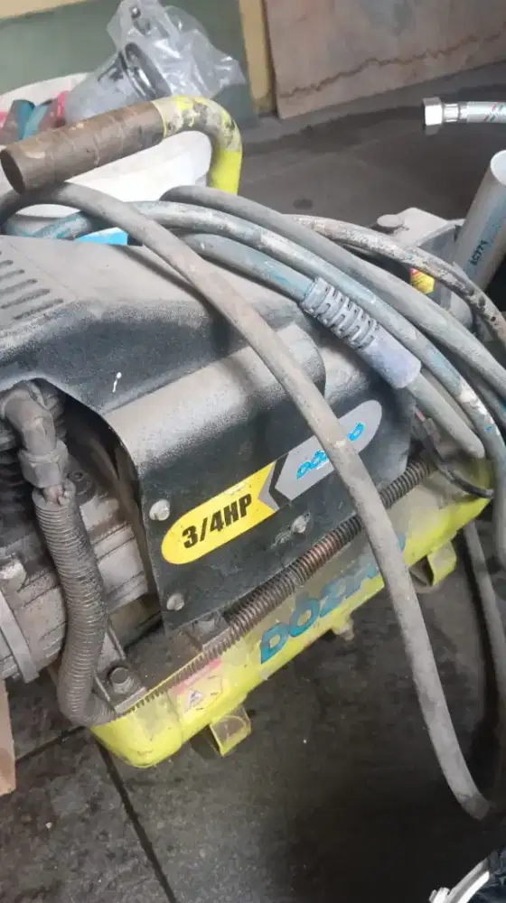 Di jual kompresor buat ngecat mobil/motor