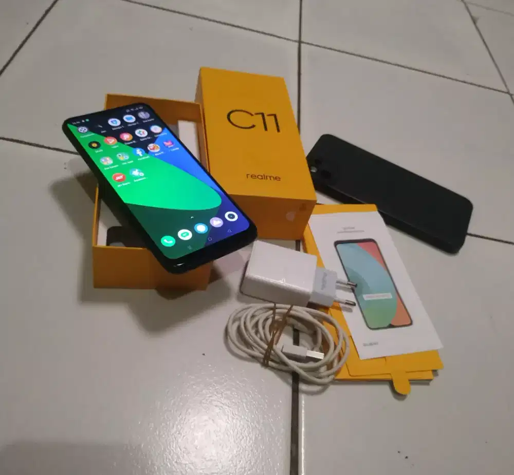 Jual santai Realme C11 2/32 Fullset