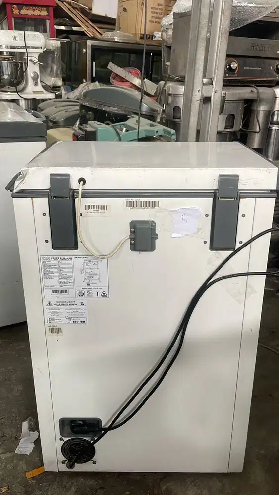 Gea AB-108-R Chest Freezer Box Pendingin Makanan Beku Frozen Food Ice