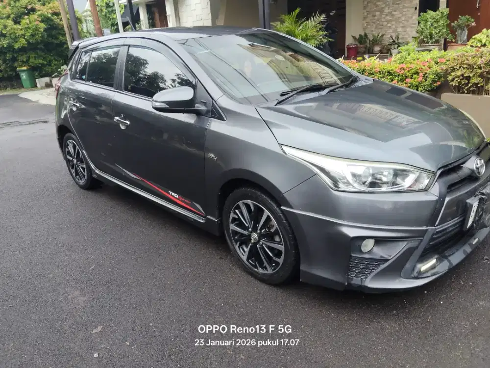 Dijual Yaris Sportivo TRD 2017 mulus orisinil