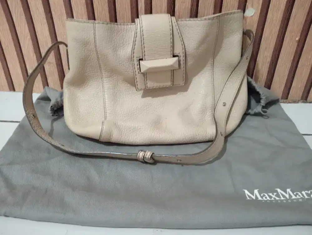 Tas Pundak Wanita Max Mara