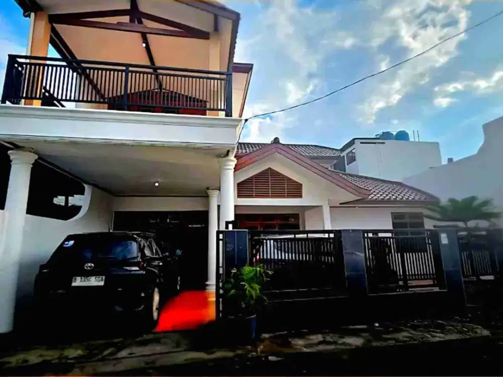 Rumah murah bagus siap huni 2 Lantai daerah pertukangan pesanggrahan Jaksel