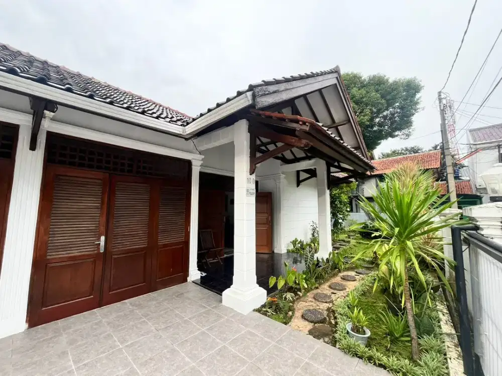 Di jual  cepat rumah cantik di Lingkungan yang tenang dan nyaman di Gandul Cinere