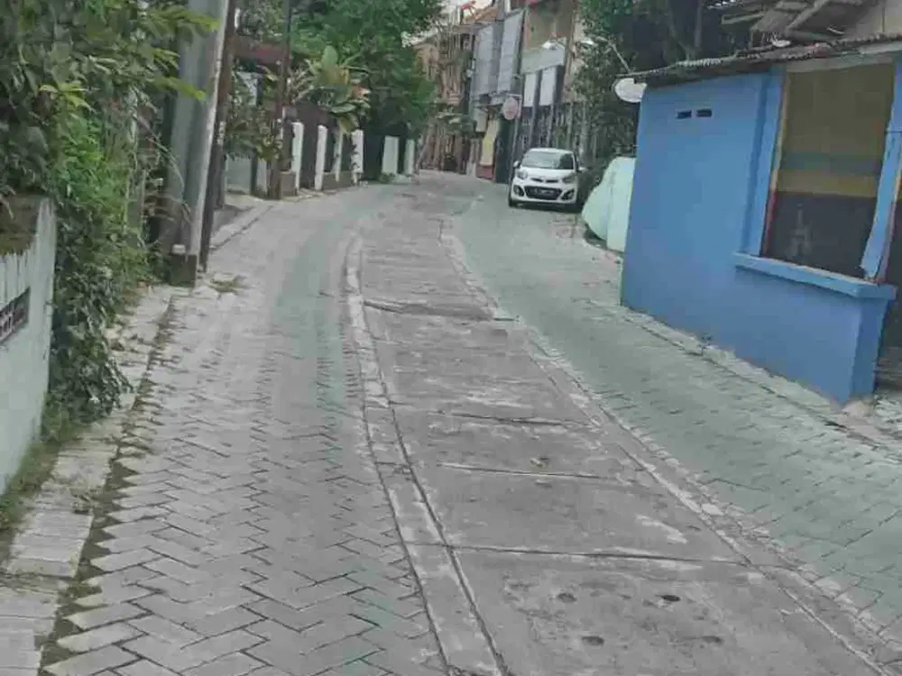 DIJUAL TANAH BONUS BANGUNAN KAWASAN MAHASISWI SANGAT COCOK KOST EXLUSIVEPOGUNG MLATI SLEMAN