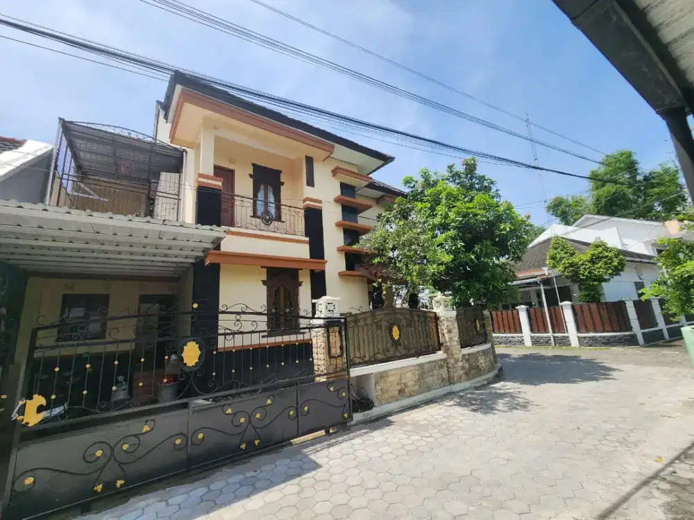 BU ; Dijual Rumah 2 Lantai Jogja, Dekat Kampus UGM
