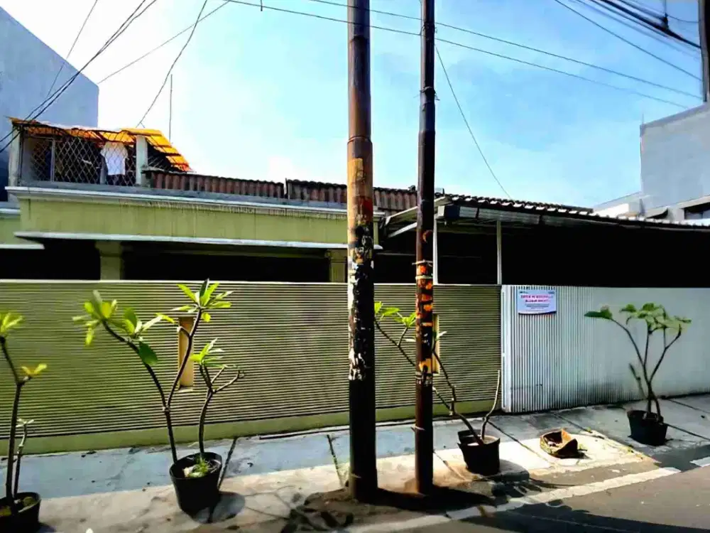 Rumah Murah Hitung Tanah di lokasi strategis cempaka Putih