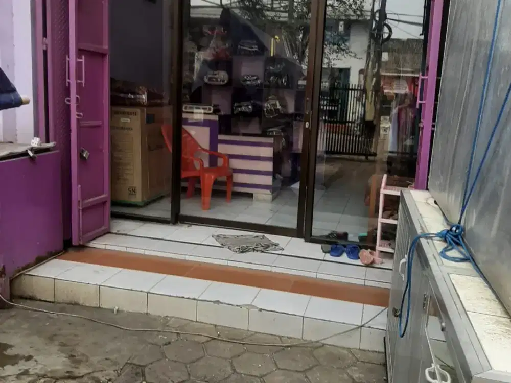 Dijual Ruko 2 Lantai Luas 463 M2 Sertifikat SHM di Kranji, Bekasi Barat.