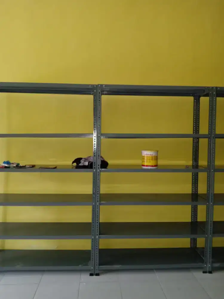 Rak besi berkualitas