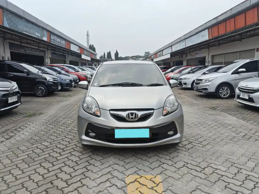 HONDA BRIO E MT 2015 LOW KM 70RB ANTIK RARE ITEM !!