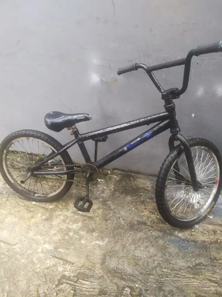 Sepeda BMX uk 20 rem torpedo