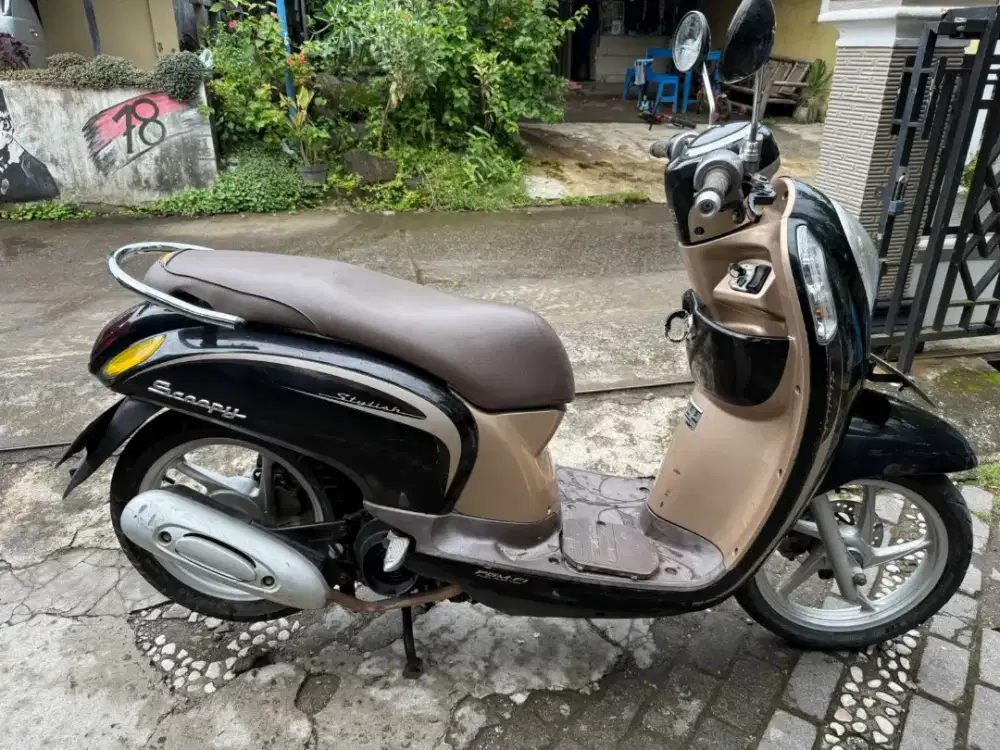 Scoopy injeksi THN 2013 plat AB Bantul