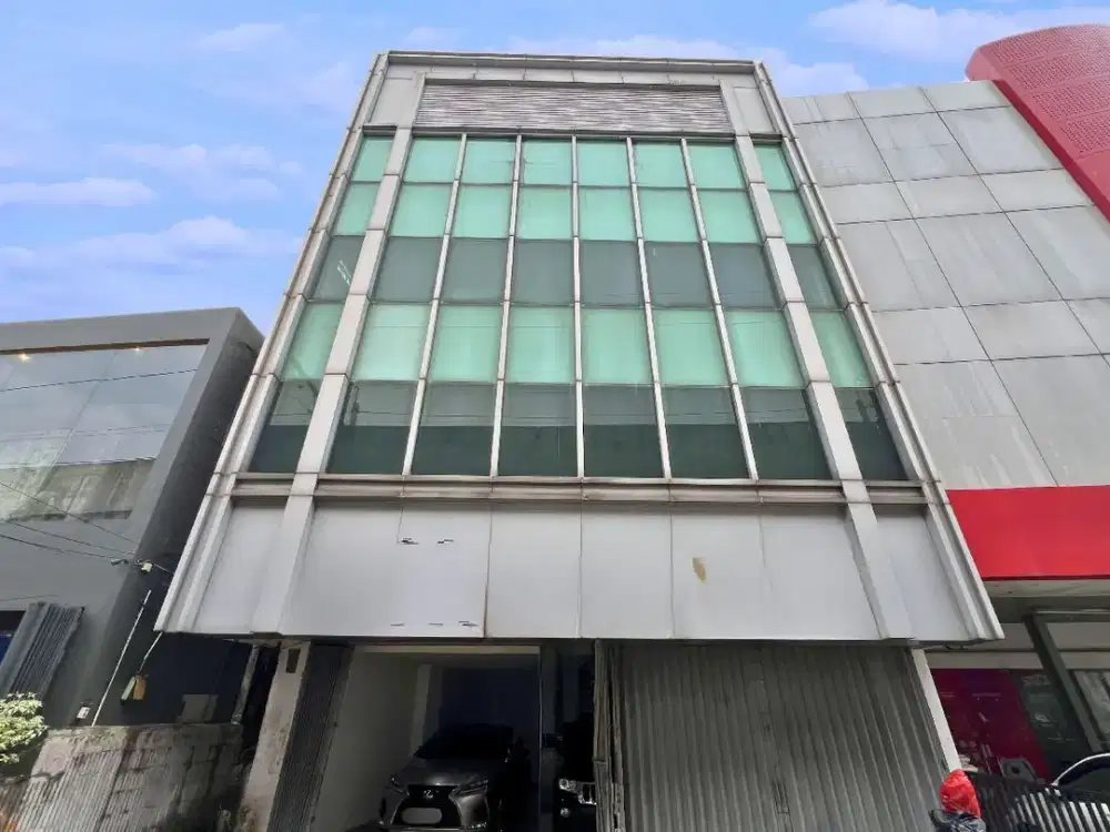 Dijual / Disewa Gedung Bagus Lokasi Strategis Area Fatmawati