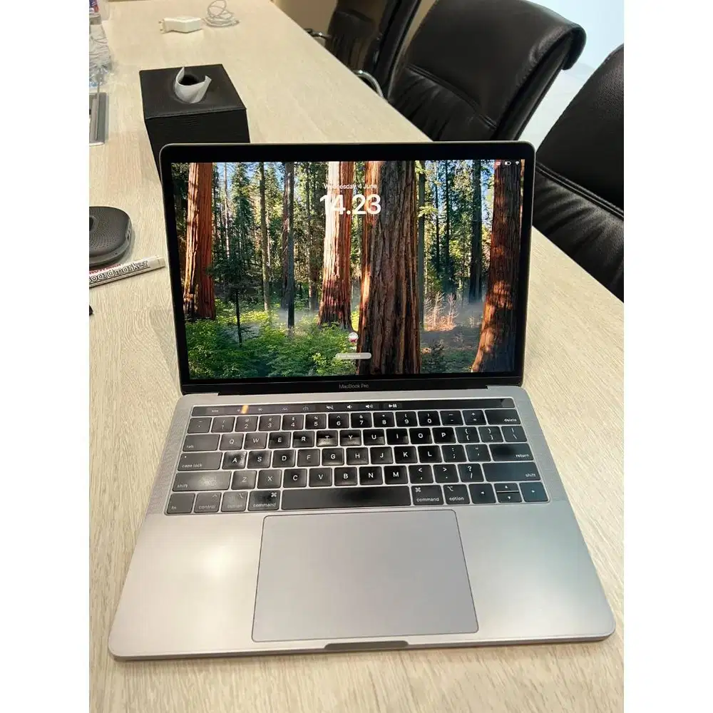 Macbook Pro i5 8/128GB 13inch Touchbar 2019