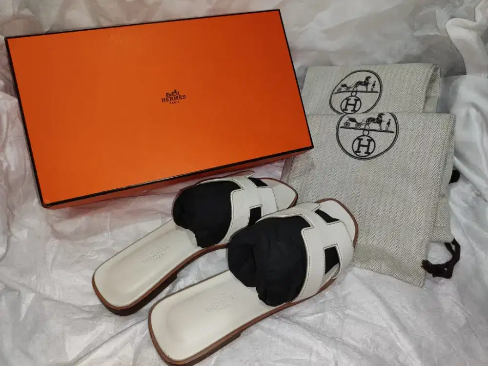Sandal Hermes Authentic Preloved