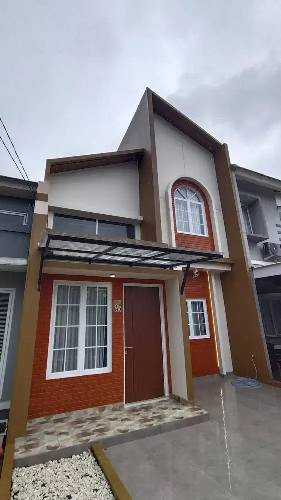 Rumah 2 Lantai Baru Renov di Cibubur Harjamukti