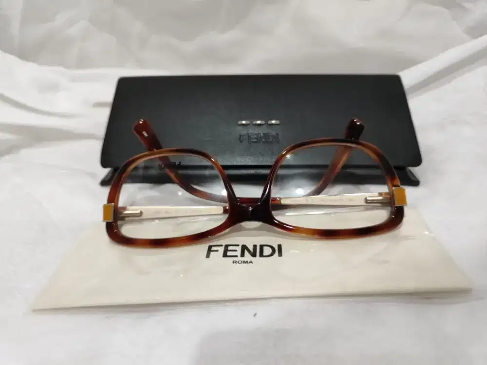 Kacamata  FENDI Rectangular Eyeglasses 1038 Frames + Case Authentic