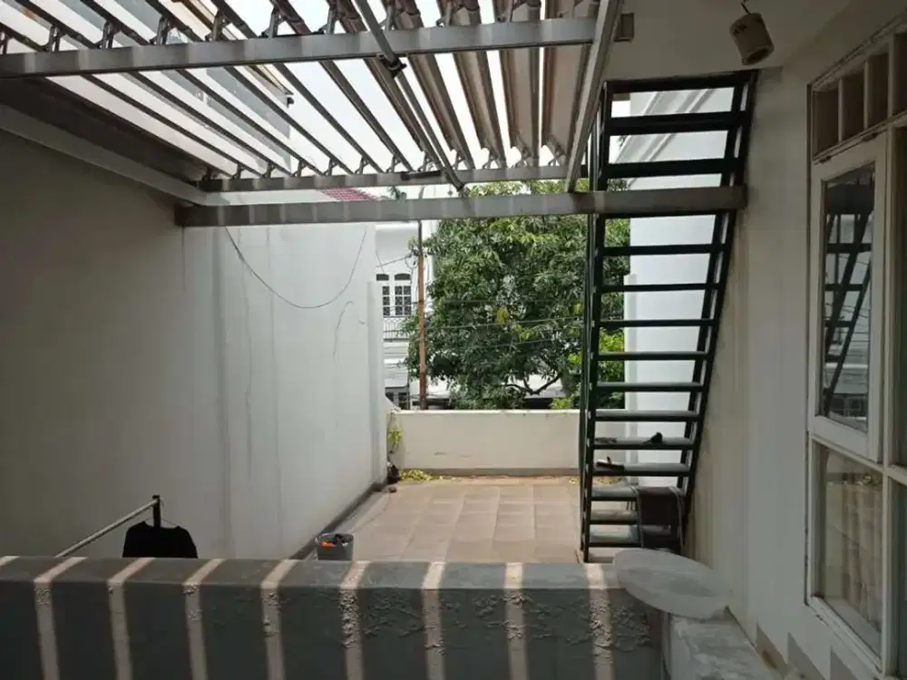 Jual Rumah Cantik di Rawamangun