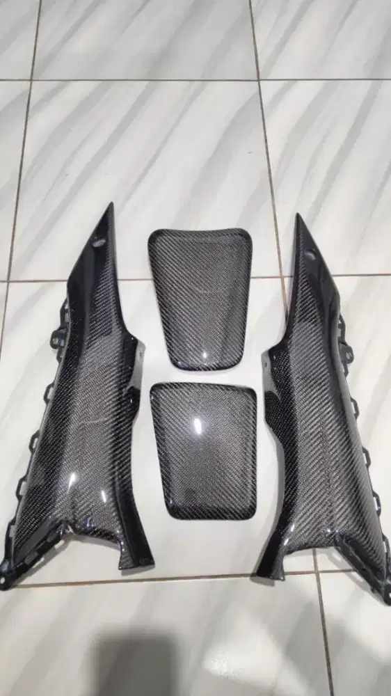 PART ORIGINAL CARBON KEVLAR AEROX NEW MOTOF TWILL