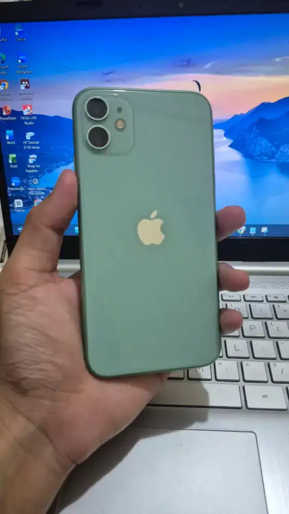 iPhone 11 64gb ibox