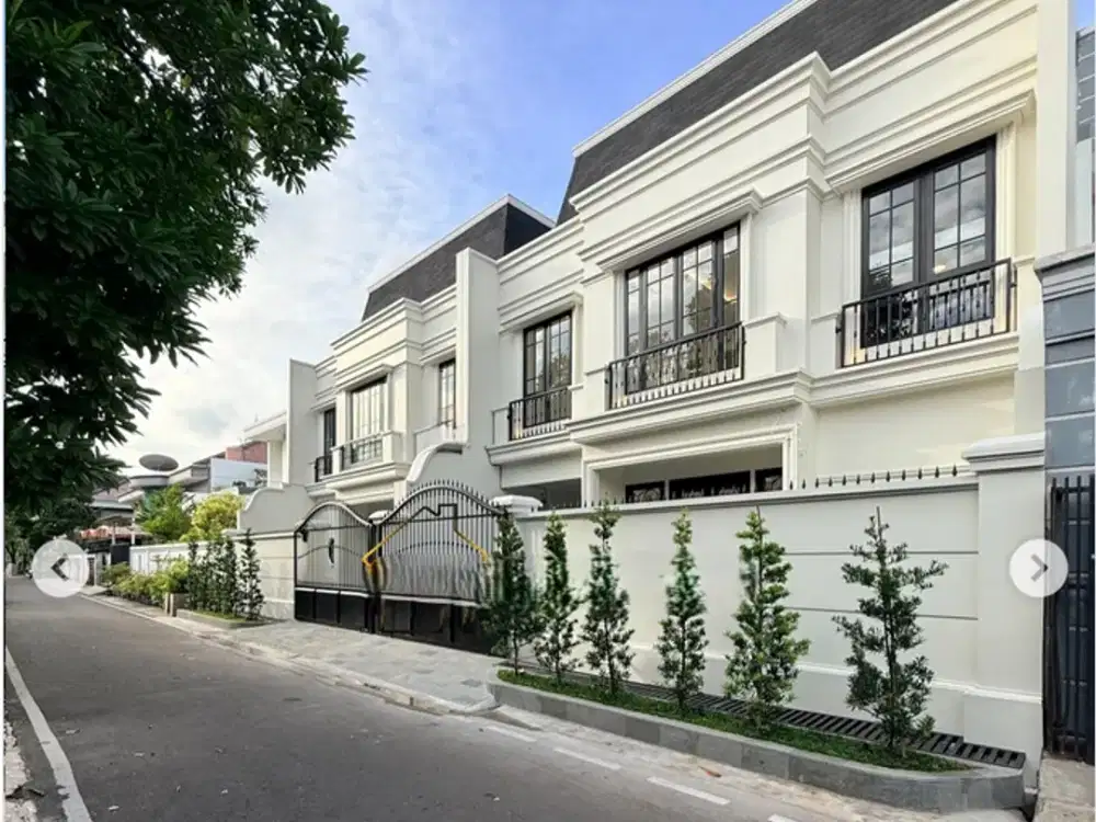 Rumah American Classic cempaka putih ada rooftop