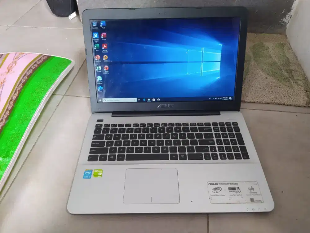 Asus A555LF i5 5200u/DualVga/4/500GB