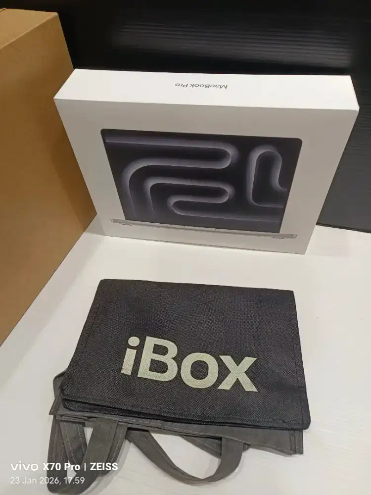 Macbook Pro M4 14-iNch 16/1TB Segel Baru BNIB iBox