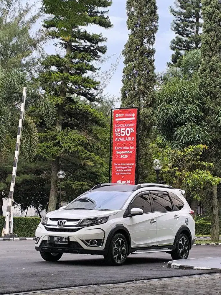 LOW KM // HONDA BRV E PRESTIGE 1.5 AT 2016 TGN PERTAMA DARI BARU