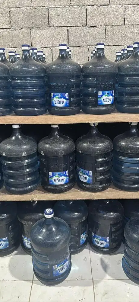 Aqua Galon kosong Dan Isi