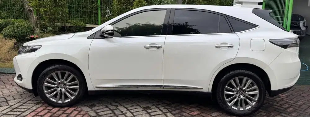 Toyota Harrier 2014 Bensin Ex pribadi kondisi normal tangan pertama