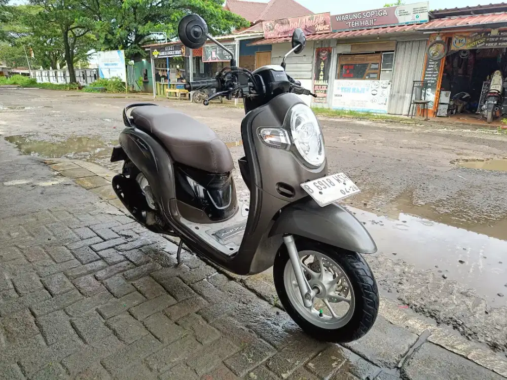 Pajak hidup Honda Scoopy Donat Stylish 2018 cw abu abu mesin halus
