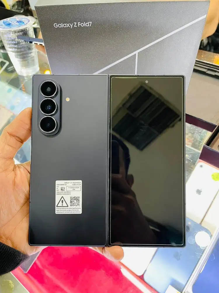 Samsung Z fold 7 12/512gb garansi resmi samsung