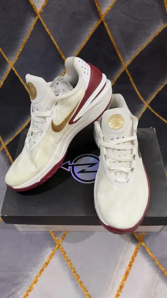 NIKE AIR ZOOM G.T CUT 2